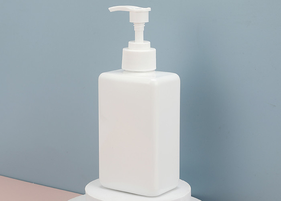Bouteille privée d'air de pompe d'animal familier de lotion de conteneur de shampooing blanc fait sur commande en plastique de la compression 330ml