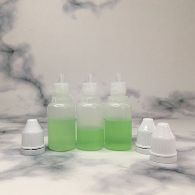 Bouteilles à gouttelette en plastique à bouchon à vis pour la distribution contrôlée