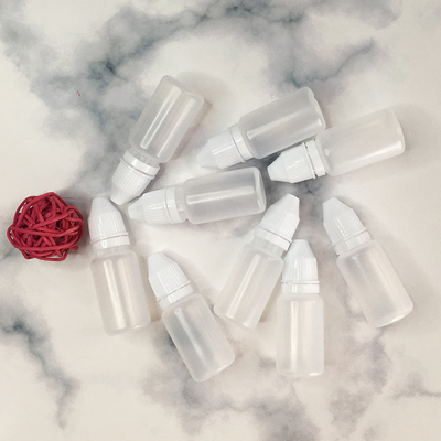 Containers en plastique de haute performance pour les réservoirs avec bouteilles à goutte à goutte imprimant 5000 pièces
