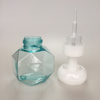 Bouteille blanche à mousse de 50 ml avec logo imprimé pour la surface de la main