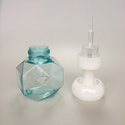 Bouteille blanche à mousse de 50 ml avec logo imprimé pour la surface de la main