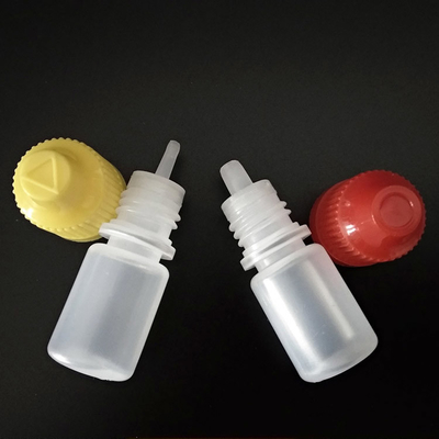 Personnaliser les réservoirs en plastique pour des solutions de stockage de liquide transparentes