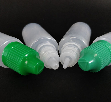 Bouteilles gouttelettes en plastique pour la distribution de liquide à surface lisse