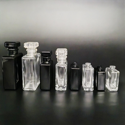 Bouteilles de gouttelettes en plastique personnalisées avec bouchon à vis et emballage à surface lisse