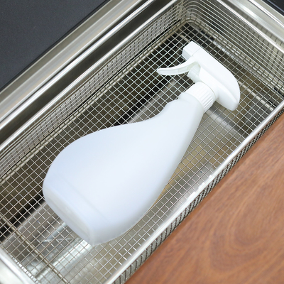 Dispensateur de récipient de pulvérisation de logo personnalisé pour des solutions de distribution de cosmétiques cohérentes