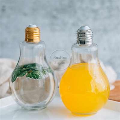 Coupe à ampoules avec couvercle en paille pour les fêtes Bouteilles en plastique en forme d'ampoule Le fond est lumineux LED ampoules remplibles