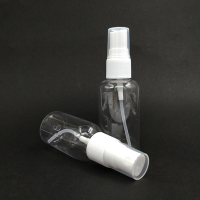 Bouteilles de pulvérisation en plastique en PET rond classique Surface lisse Capacités diverses pour un usage quotidien