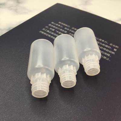 Bouteilles à goutte-à-goutte en verre à logo personnalisé de 10 ml Goutte-à-goutte liquide noir transparent à surface lisse