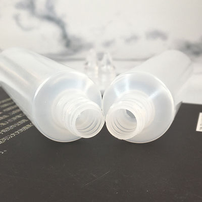 Flacons compte-gouttes à surface lisse avec bouchons compte-gouttes durables, parfaits pour les cosmétiques, les produits pharmaceutiques et les laboratoires