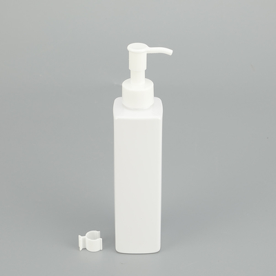 Bouteilles de pulvérisation PET transparentes de différentes capacités pour un usage quotidien