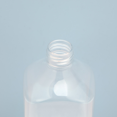 Capacité de la bouteille 250 ml Bouteilles de lotion en plastique claires avec un matériau de capot électroplaqué UV en plastique