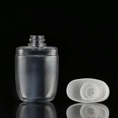 Bouteille de shampooing à pompe en PET ronde avec logo personnalisable et fonctionnalité recyclable