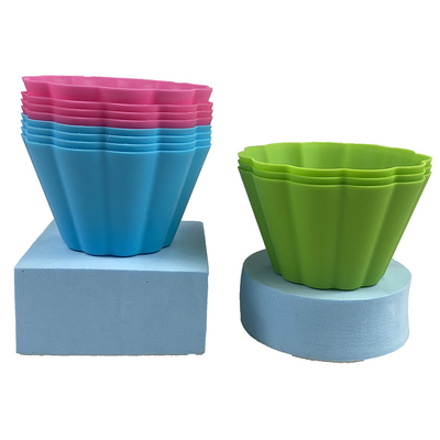 Des bouteilles de thé en plastique isolé avec poignée pratique
