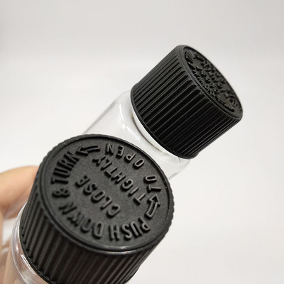 Bouteilles en plastique transparent à vis avec panneau d'étiquette personnalisé et impression