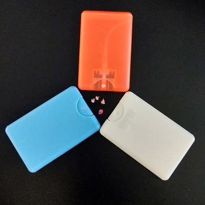 Bouteilles de lotion PET rondes et brillantes avec capuchon/collier électroplaté UV pour les soins de la peau liquide