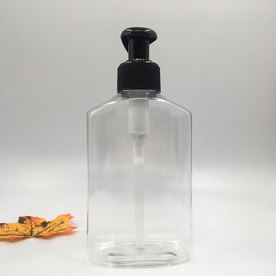 Bouteille de pompe en PET rose en plastique réutilisable pour la distribution de lotions, de mousse faciale et de shampooing