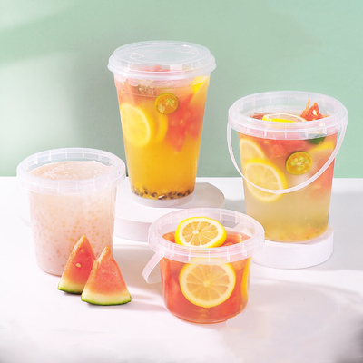 Une solution parfaite d'emballage de boissons avec une poignée