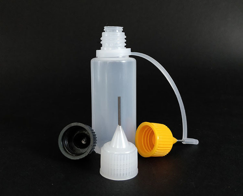 Bouteilles à goutte à goutte en plastique à bouchon à vis élégant avec une surface lisse