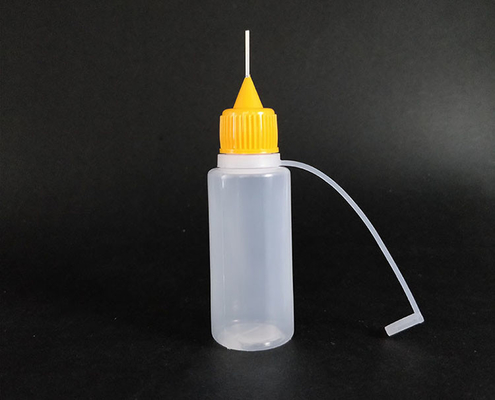 Bouteilles à goutte à goutte en plastique à bouchon à vis élégant avec une surface lisse