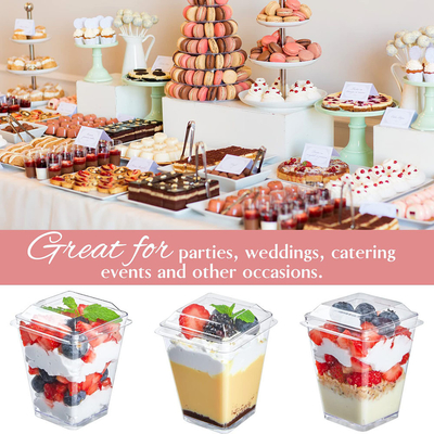 Gobelets à dessert avec couvercles, réutilisables, gobelets transparents carrés et cuillères en stock