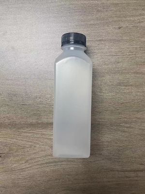 Bouteille thermo à double couche moderne imperméable à la fuite avec vis sur le couvercle et la poignée