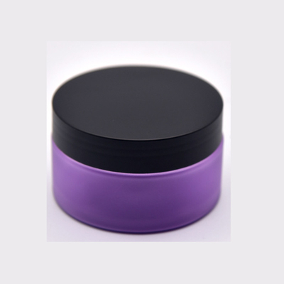 Récipient cosmétique en plastique transparent de 150 ml / support cosmétique en plastique avec une surface lisse