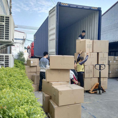 échantillon gratuit pots en plastique pour gel recyclé pots de beauté pour animaux de compagnie pots d'eau pour animaux de compagnie avec couvercles en stock