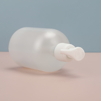 Bouteille de pompe en PET écologique en soie filtrée pour la distribution de cosmétiques 47 mm
