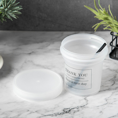 Bouteilles de thé au lait de taille moyenne en plastique personnalisables avec couvercles anti-fuite