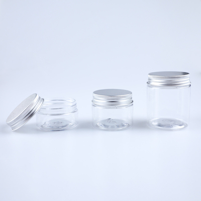 Un récipient cosmétique en plastique hermétique de 120 ml avec joint sensible à la pression