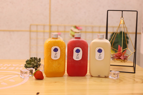Les bouteilles de thé au lait sont parfaites pour les boissons de taille moyenne.