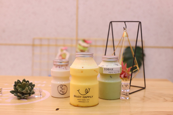 Bouteilles de thé au lait en plastique étanches aux fuites avec vis sur le couvercle Matériau durable sans BPA