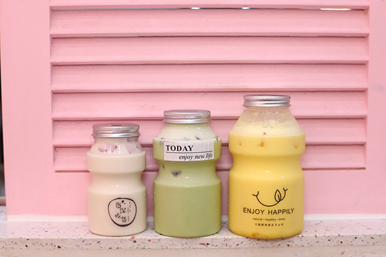 Bouteilles de thé au lait en plastique étanches aux fuites avec vis sur le couvercle Matériau durable sans BPA