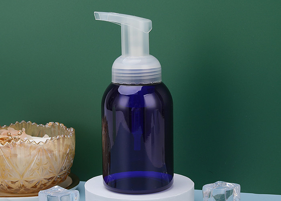 Facile de remplir une bouteille en mousse de collage en plastique à surface mate avec du matériel PET et PP