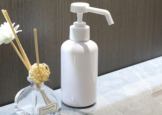 bouteille en plastique de jet d'ANIMAL FAMILIER de 250ml 9oz
