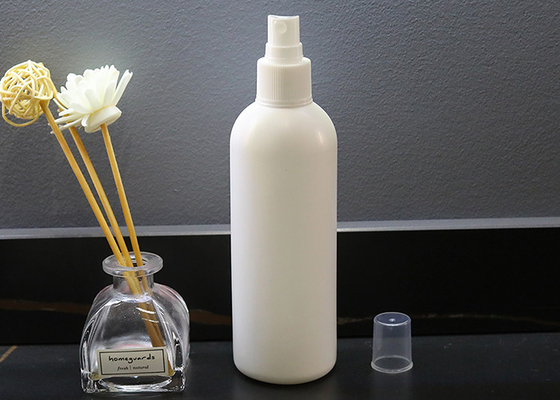 Bouteille en plastique 100ml 150ml de jet d'ANIMAL FAMILIER blanc vide d'ODM d'OEM