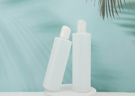 Bouteilles rechargeables en plastique de pp avec le blanc clair de chapeau de disque de presse