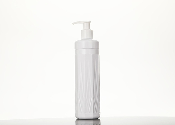 Bouteille en plastique faite sur commande de pompe de l'ANIMAL FAMILIER 300ml pour le shampooing cosmétique