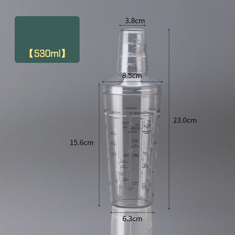 Bouteille de vin liquide vide et ronde transparente avec C
