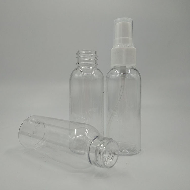 Bouteille de pulvérisation plastique PET transparente classique pour une utilisation quotidienne dans différentes tailles