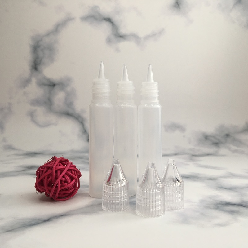 Petites bouteilles noires transparentes en PET pour liquides pour solutions de conteneurs de liquides transparents